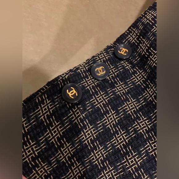 Chanel runway coat - Picture 8 of 10